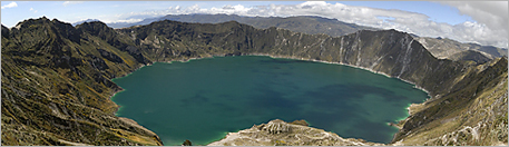 Quilotoa volcano crater (Ecuador)
